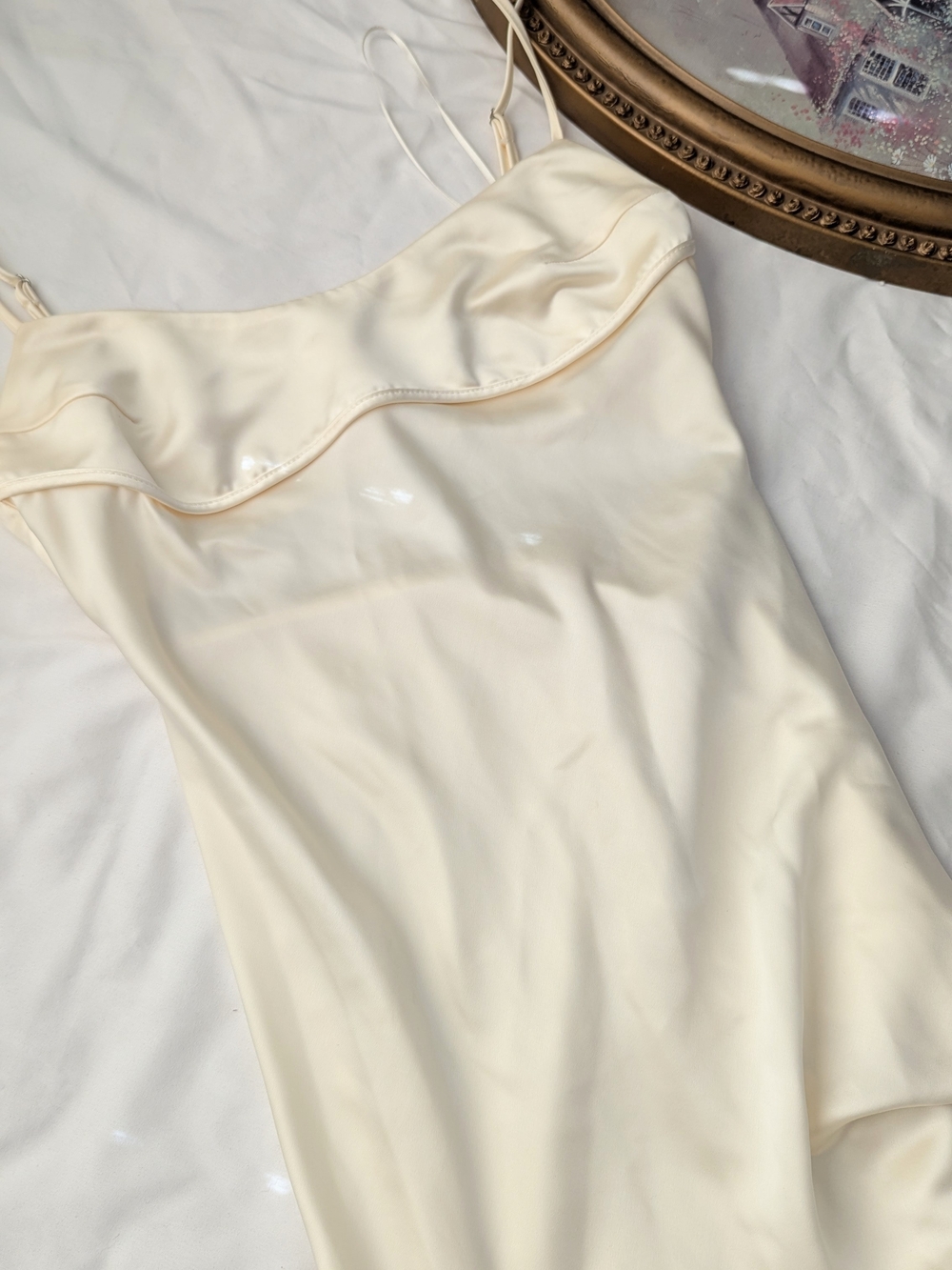 Beautiful Jason Wu cream maxi dress featuring a stunning open-back design - Picture 5 of 10